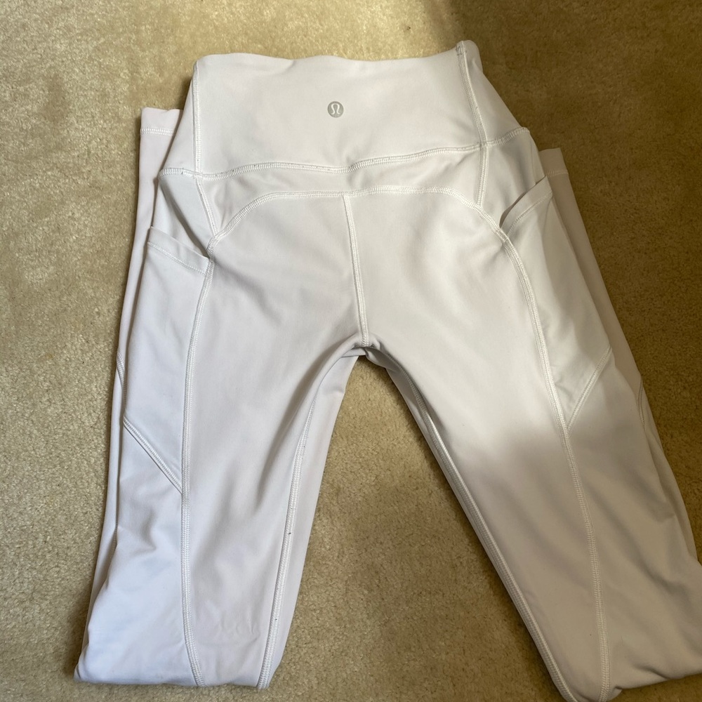 White Lululemon leggings